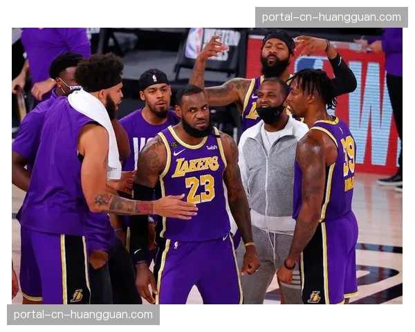 场外事件：弗拉霍维奇就社交媒体争议言论公开道歉。